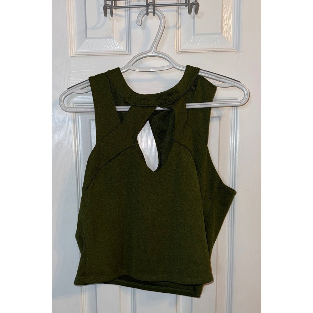 Charlotte Russe Crop Tank Top Womens 1X Olive Green Good Keyhole Textured